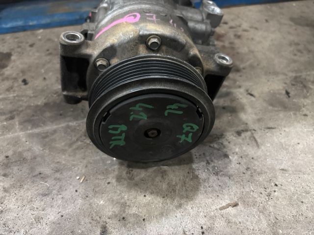 bontott AUDI Q7 Klímakompresszor