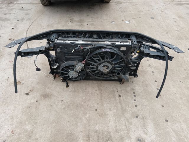 bontott AUDI Q7 Komplett Homlokfal (Részeivel)