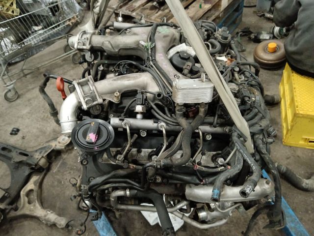 bontott AUDI Q7 Komplett Motor (Segédberendezésekkel)