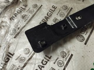 bontott AUDI Q7 Légszűrő Ház Fedél