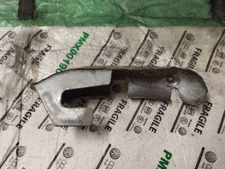 bontott AUDI Q7 Leömlő Hővédő Lemez