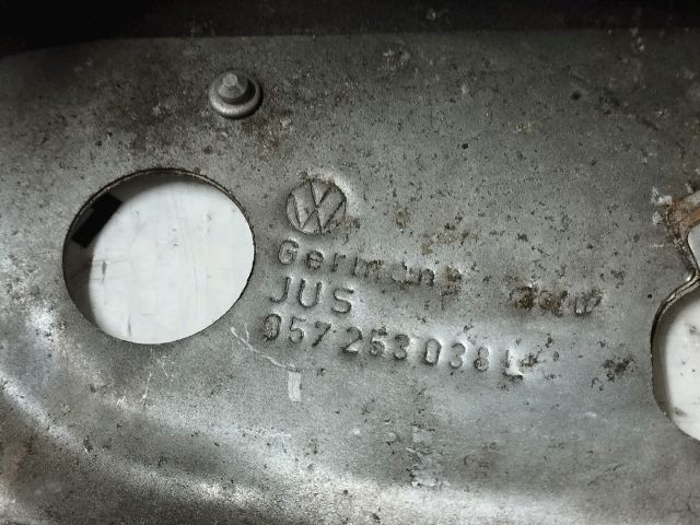 bontott AUDI Q7 Leömlő Hővédő Lemez