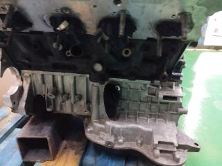 bontott AUDI Q7 Motor (Fűzött blokk hengerfejjel)