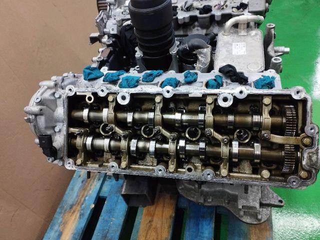 bontott AUDI Q7 Motor (Fűzött blokk hengerfejjel)