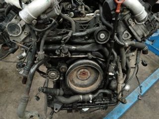 bontott AUDI Q7 Motor (Fűzött blokk hengerfejjel)