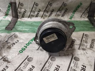 bontott AUDI Q7 Motor Tartó Bak (Pozíciófüggetlen)