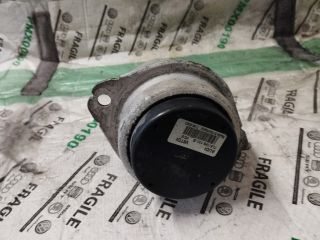 bontott AUDI Q7 Motor Tartó Bak (Pozíciófüggetlen)