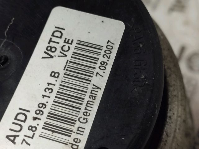 bontott AUDI Q7 Motor Tartó Bak (Pozíciófüggetlen)