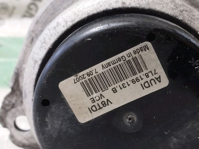 bontott AUDI Q7 Motor Tartó Bak (Pozíciófüggetlen)