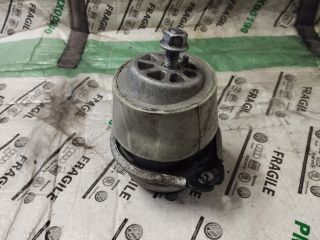 bontott AUDI Q7 Motor Tartó Bak (Pozíciófüggetlen)