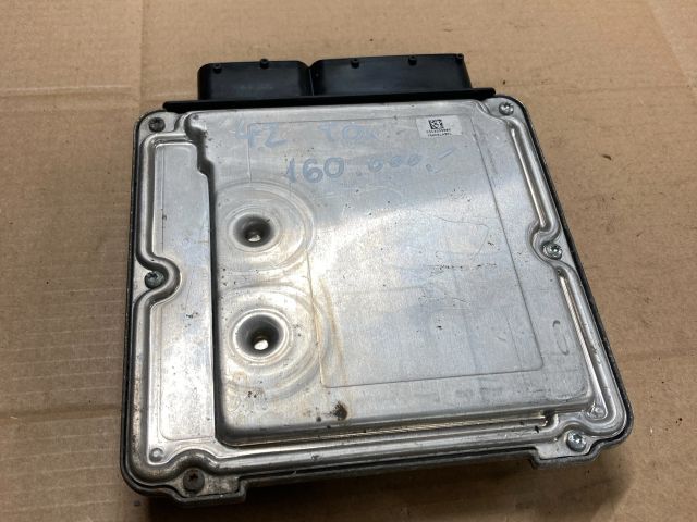 bontott AUDI Q7 Motorvezérlő