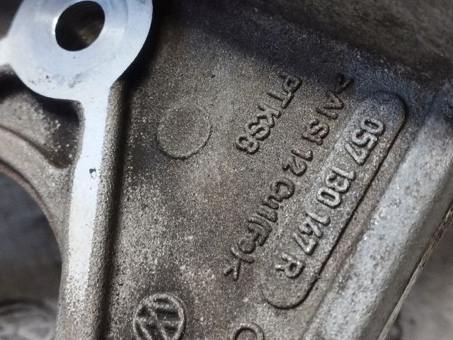 bontott AUDI Q7 Nagynyomású Szivattyú Bak