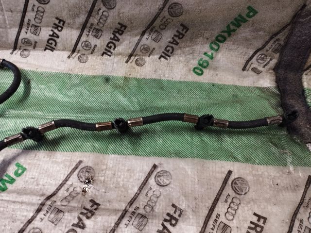 bontott AUDI Q7 Résolajcső