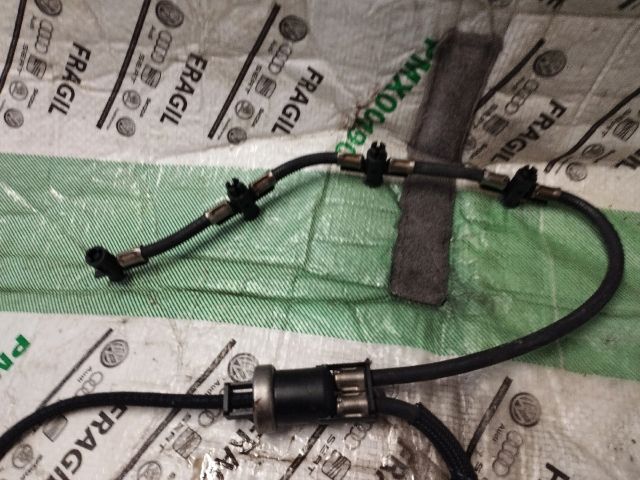 bontott AUDI Q7 Résolajcső