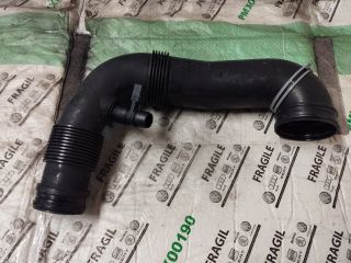 bontott AUDI Q7 Szívó Cső