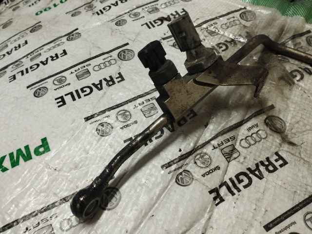 bontott AUDI Q7 Turbó Olajcső