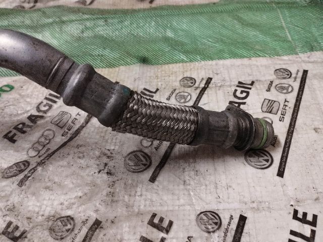 bontott AUDI Q7 Turbó Olajcső