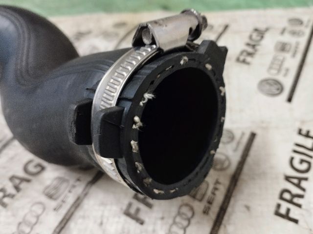 bontott AUDI Q7 Turbócső