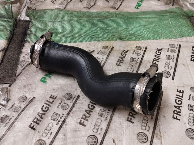 bontott AUDI Q7 Turbócső