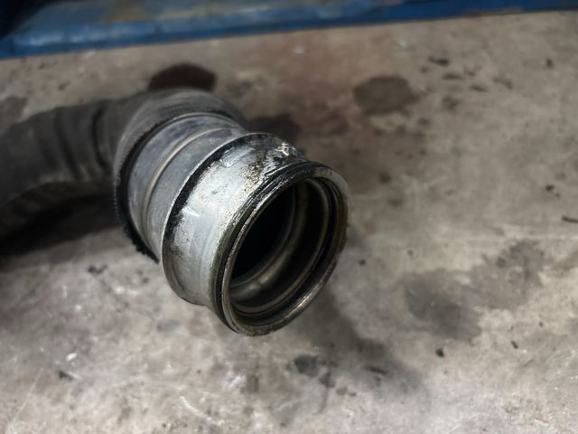 bontott AUDI Q7 Turbócső