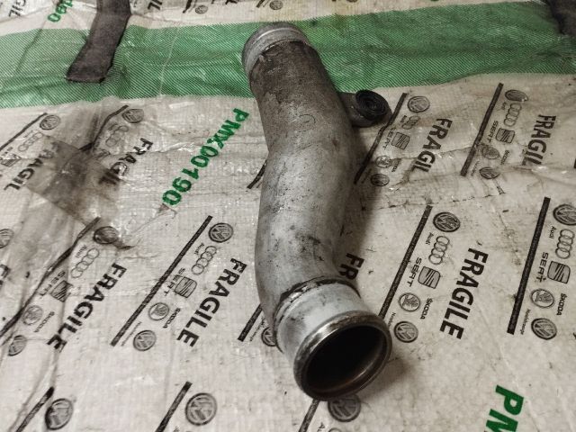 bontott AUDI Q7 Turbócső