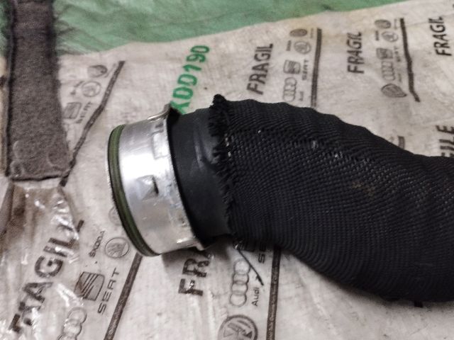 bontott AUDI Q7 Turbócső