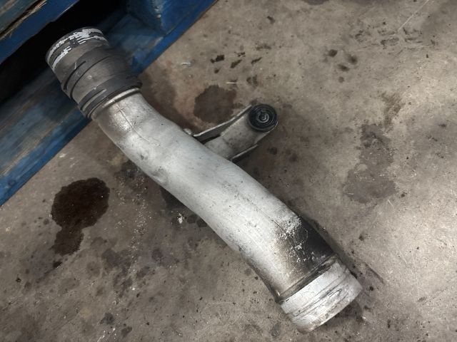 bontott AUDI Q7 Turbócső