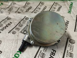bontott AUDI Q7 Vákumpumpa