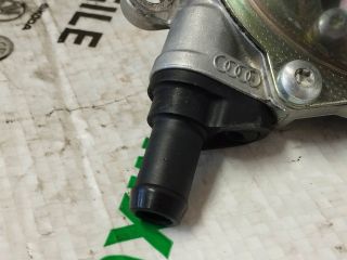 bontott AUDI Q7 Vákumpumpa