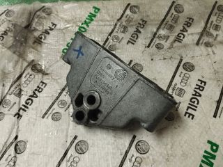 bontott AUDI Q7 Váltó Tartó Bak (Pozíciófüggetlen)