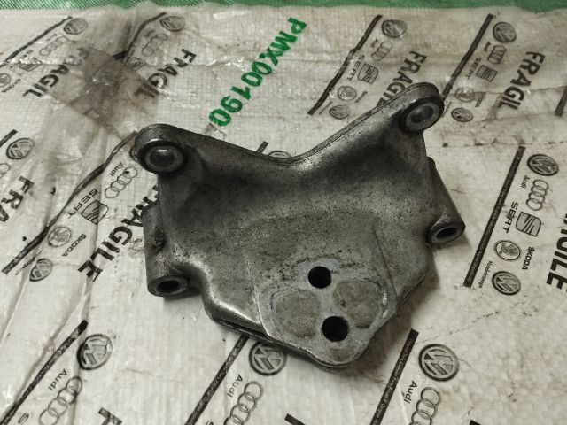 bontott AUDI Q7 Váltó Tartó Bak (Pozíciófüggetlen)