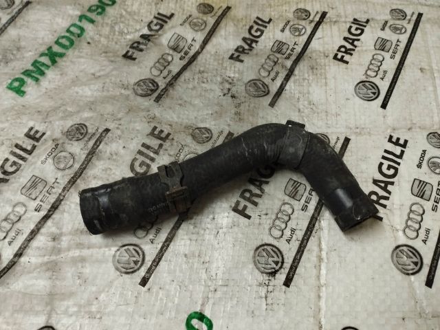 bontott AUDI Q7 Vízcső