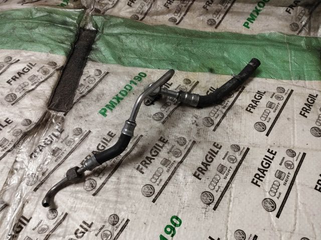 bontott AUDI Q7 Vízcső