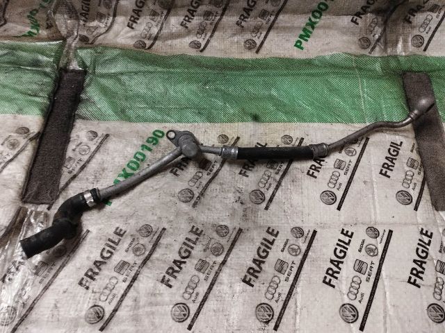 bontott AUDI Q7 Vízcső