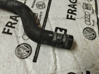 bontott AUDI Q7 Vízcső