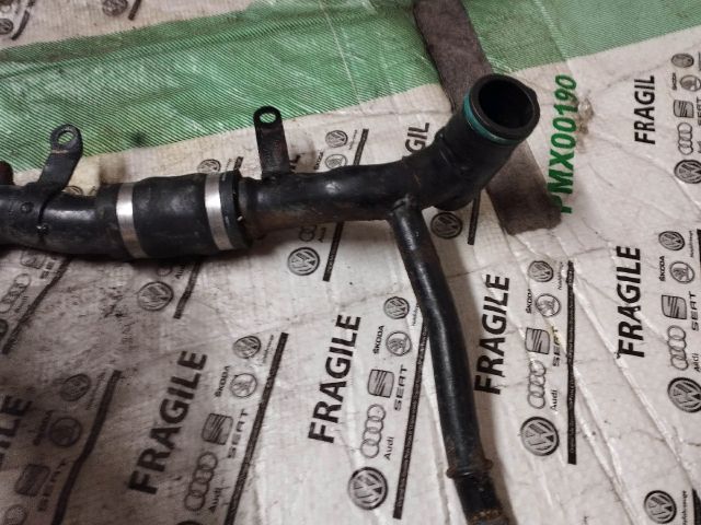 bontott AUDI Q7 Vízcső