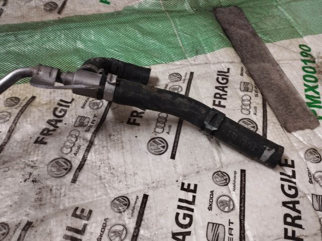 bontott AUDI Q7 Vízcső