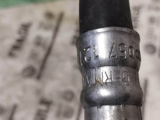 bontott AUDI Q7 Vízcső