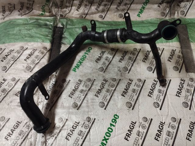 bontott AUDI Q7 Vízcső