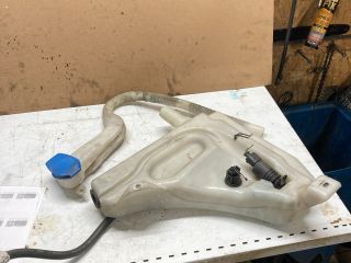 bontott AUDI Q7 Ablakmosó Tartály