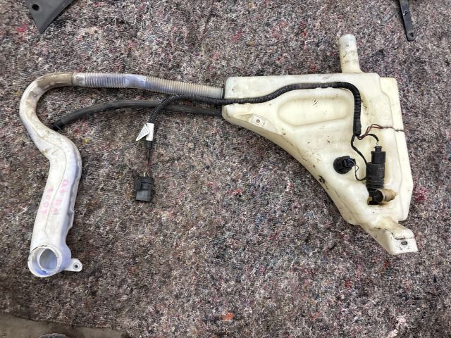 bontott AUDI Q7 Ablakmosó Tartály