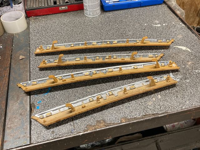 bontott AUDI Q7 Ajtó Díszléc Szett