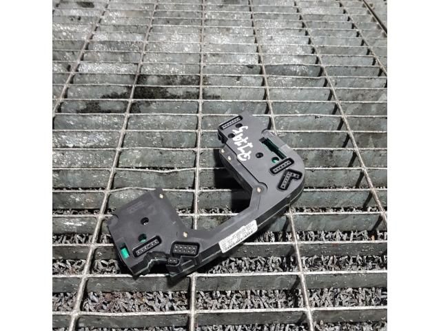 bontott AUDI Q7 Aktív Kormány Elektronika