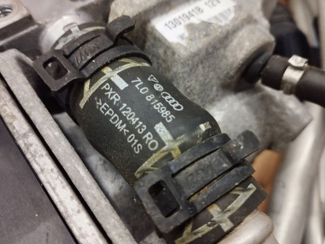 bontott AUDI Q7 Állófűtés (Részeivel)