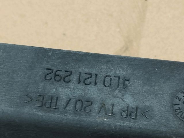 bontott AUDI Q7 Alsó Hűtő Légterelő