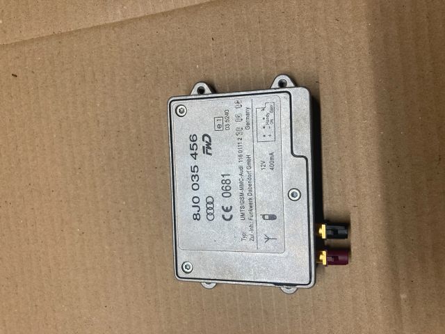 bontott AUDI Q7 Antenna Erősítő