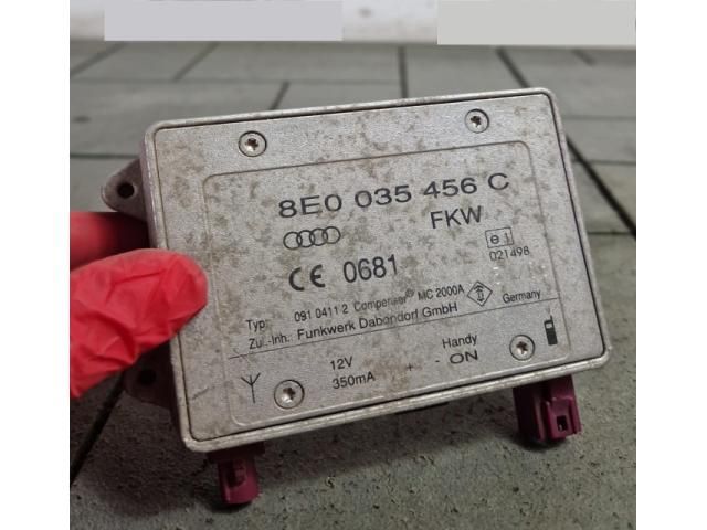 bontott AUDI Q7 Antenna Erősítő