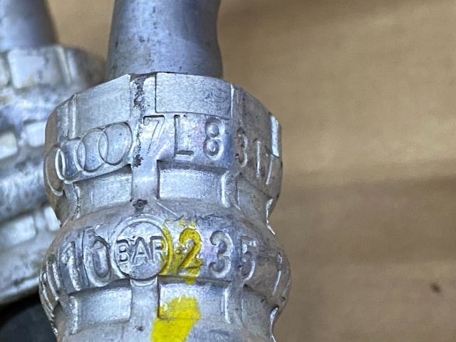 bontott AUDI Q7 Automata Váltó Olaj Cső