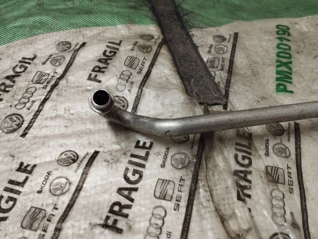 bontott AUDI Q7 Automata Váltó Olaj Cső