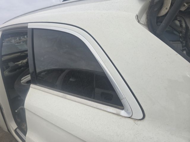 bontott AUDI Q7 Bal C Oszlop Oldalablak Üveg